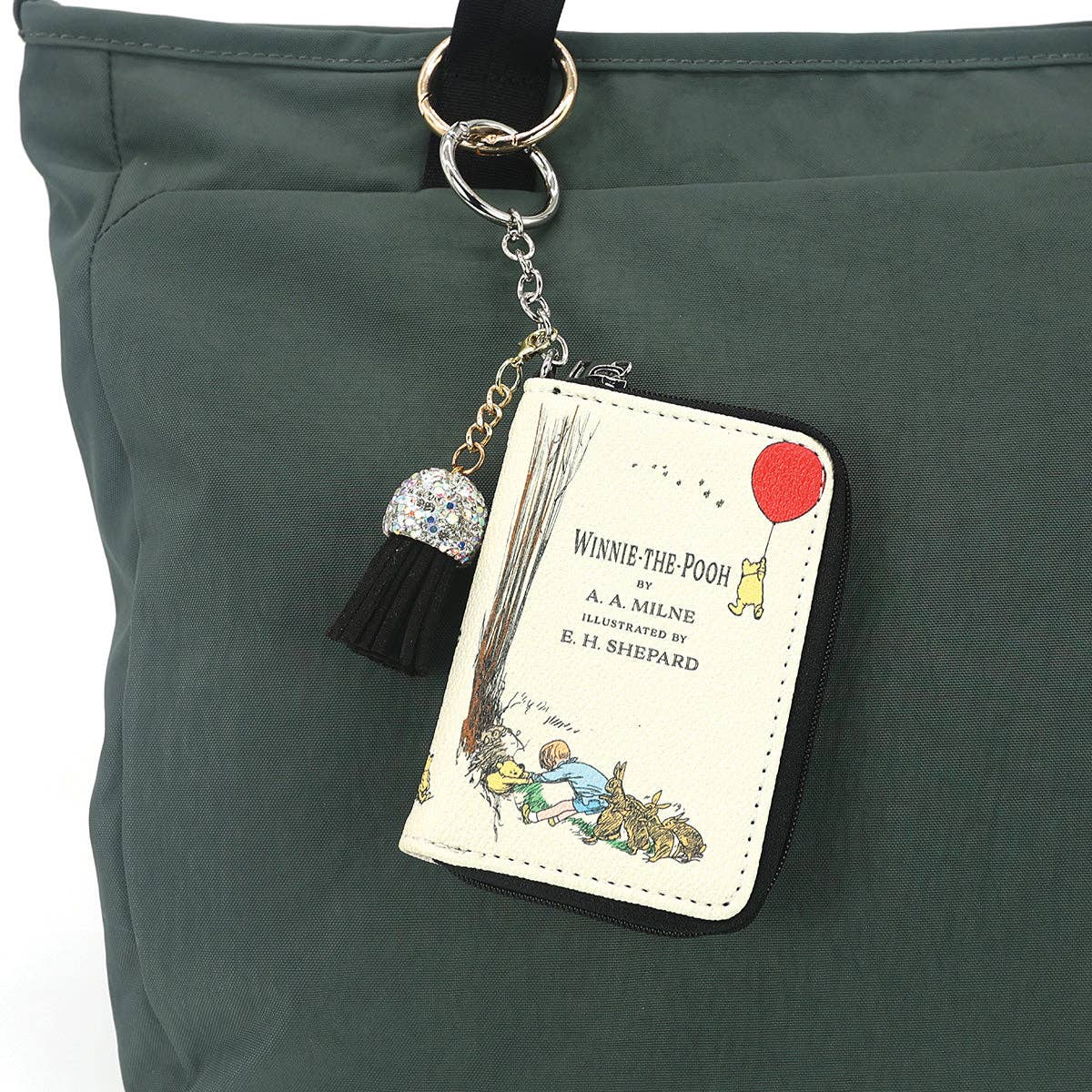 WINNIE THE POOH BOOK BAG CHARM COIN PURSE IN VINYL